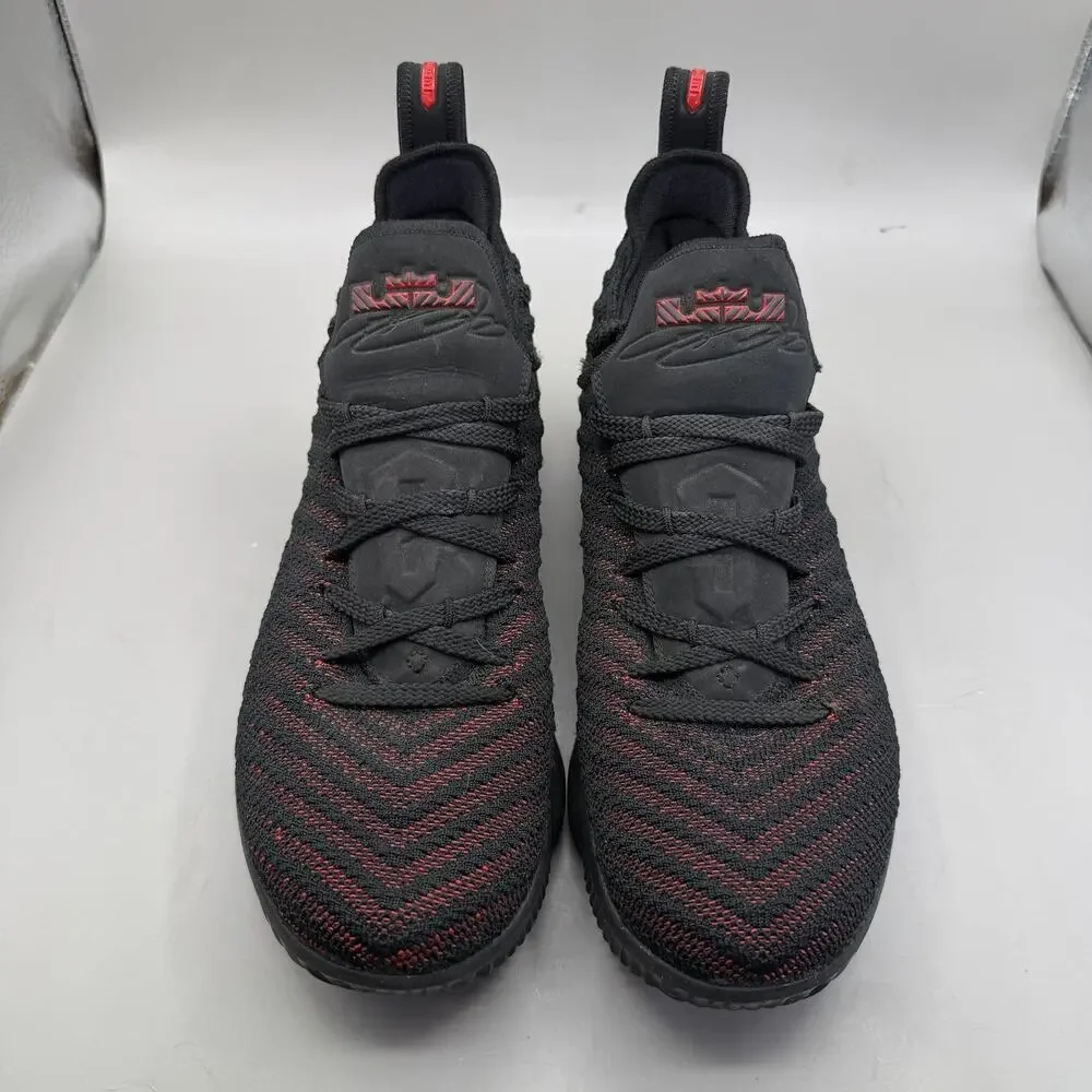 Nike lebron 16